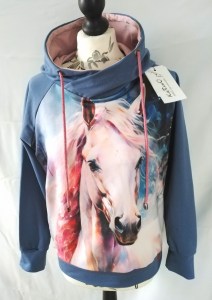 Bluza z kapturem głowa konia w kwiatach błękit
